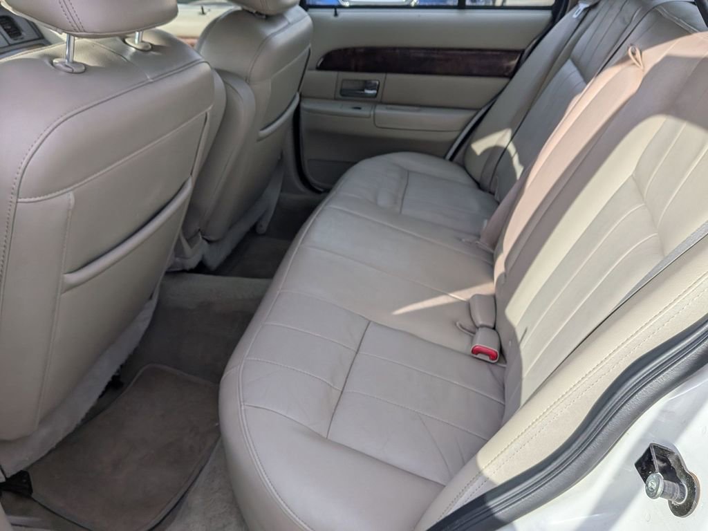 Used 2010 Mercury Grand Marquis LS image 23