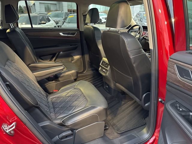 Used 2024 Volkswagen Atlas SEL Premium R-Line image 25