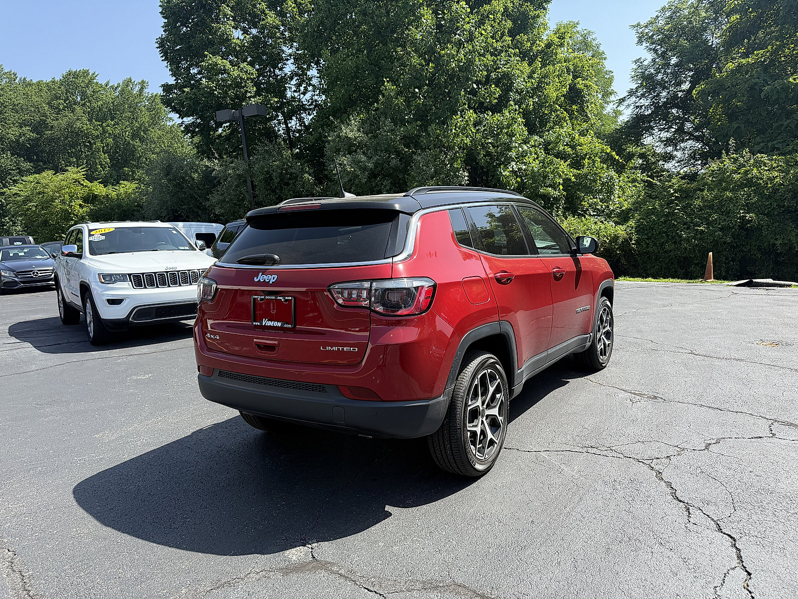 Used 2026 Jeep Compass Limited AWD/4WD image 6
