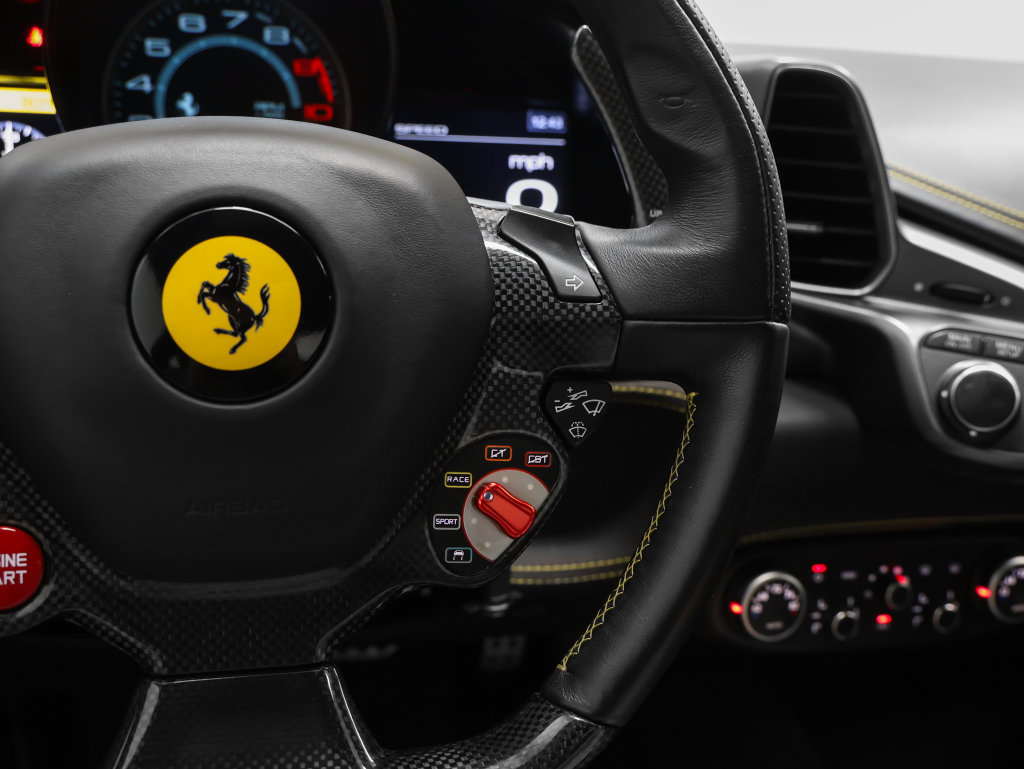 Used 2010 Ferrari 458 Italia Coupe RWD image 54