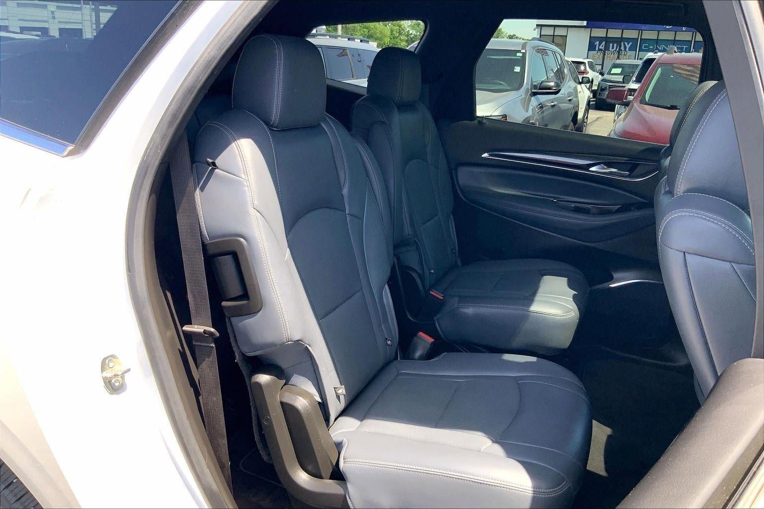 Used 2023 Buick Enclave Essence w/ Experience Buick Package AWD/4WD image 22
