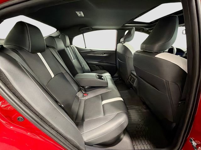 Used 2025 Toyota Camry SE w/ Multimedia Upgrade Package image 23