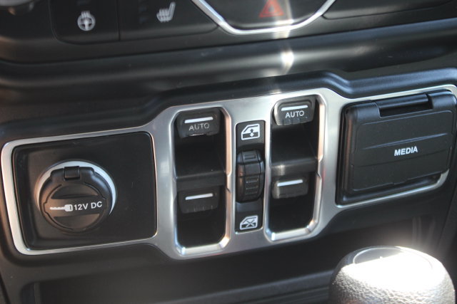 Used 2019 Jeep Wrangler Unlimited Sport S AWD/4WD image 8