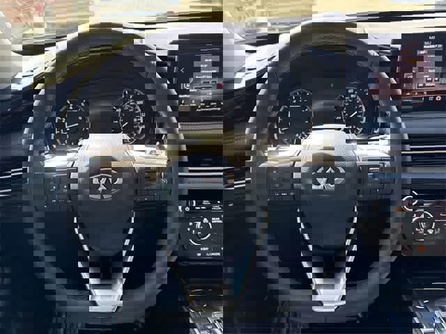 Certified 2025 INFINITI QX60 Pure image 17