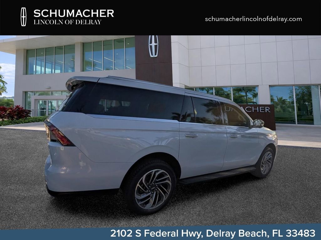 New 2026 Lincoln Navigator L Premier AWD/4WD image 7
