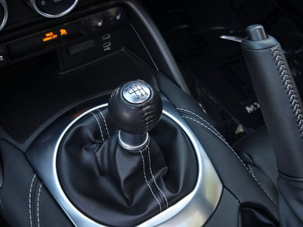 Certified 2025 MAZDA MX-5 Miata RF Grand Touring RWD image 18
