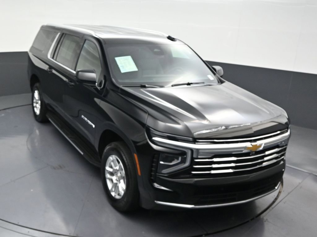 Used 2025 Chevrolet Suburban LT image 26