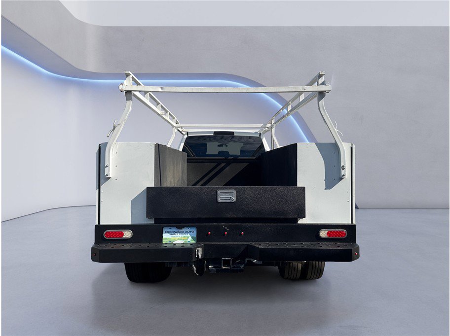 Used 2021 RAM 5500 Tradesman w/ Chrome Appearance Group image 5