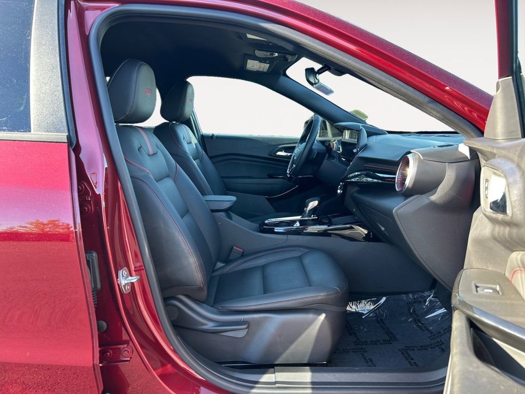 Used 2025 Chevrolet Trax RS w/ Driver Confidence Package FWD image 10