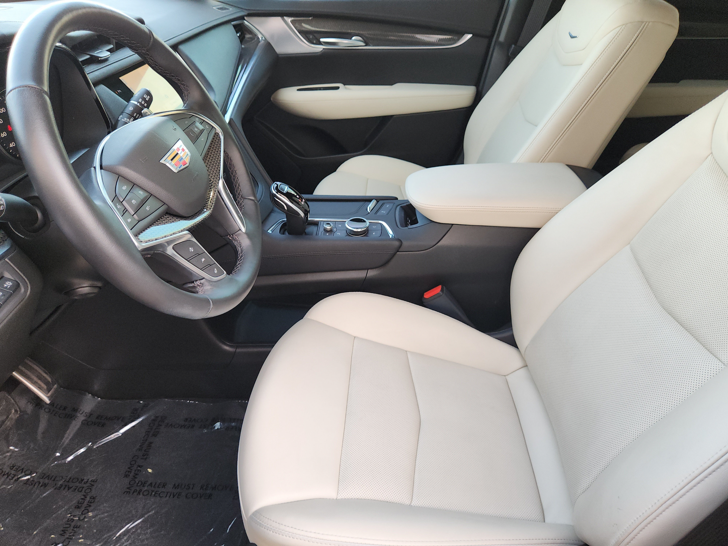 Used 2024 Cadillac XT5 Sportv w/ Technology Package AWD/4WD image 7