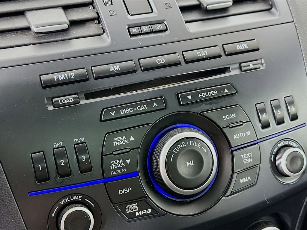 Used 2013 MAZDA MAZDA3 i Touring w/ Preferred Equipment Pkg image 14