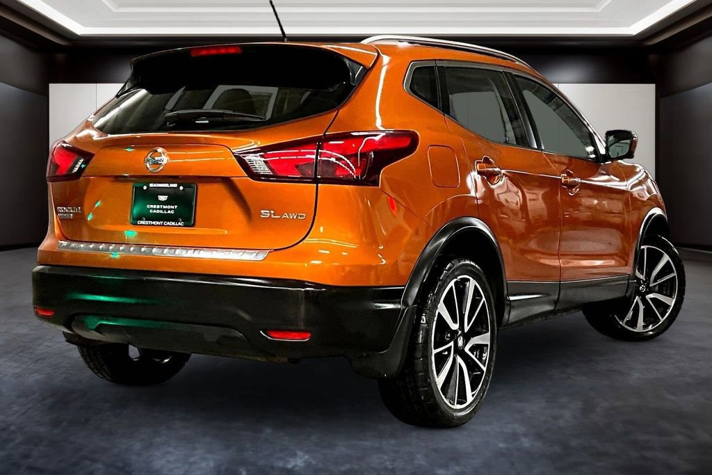 Used 2017 Nissan Rogue Sport SL image 6