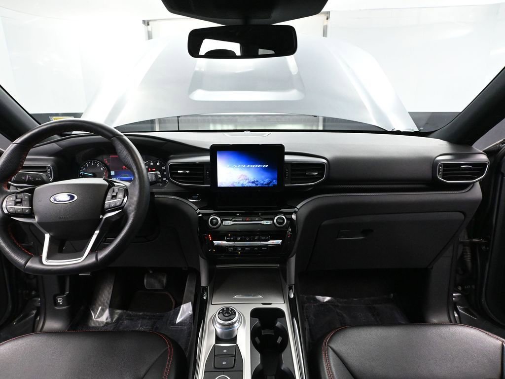 Used 2022 Ford Explorer ST-Line w/ Class IV Trailer Tow Package image 25