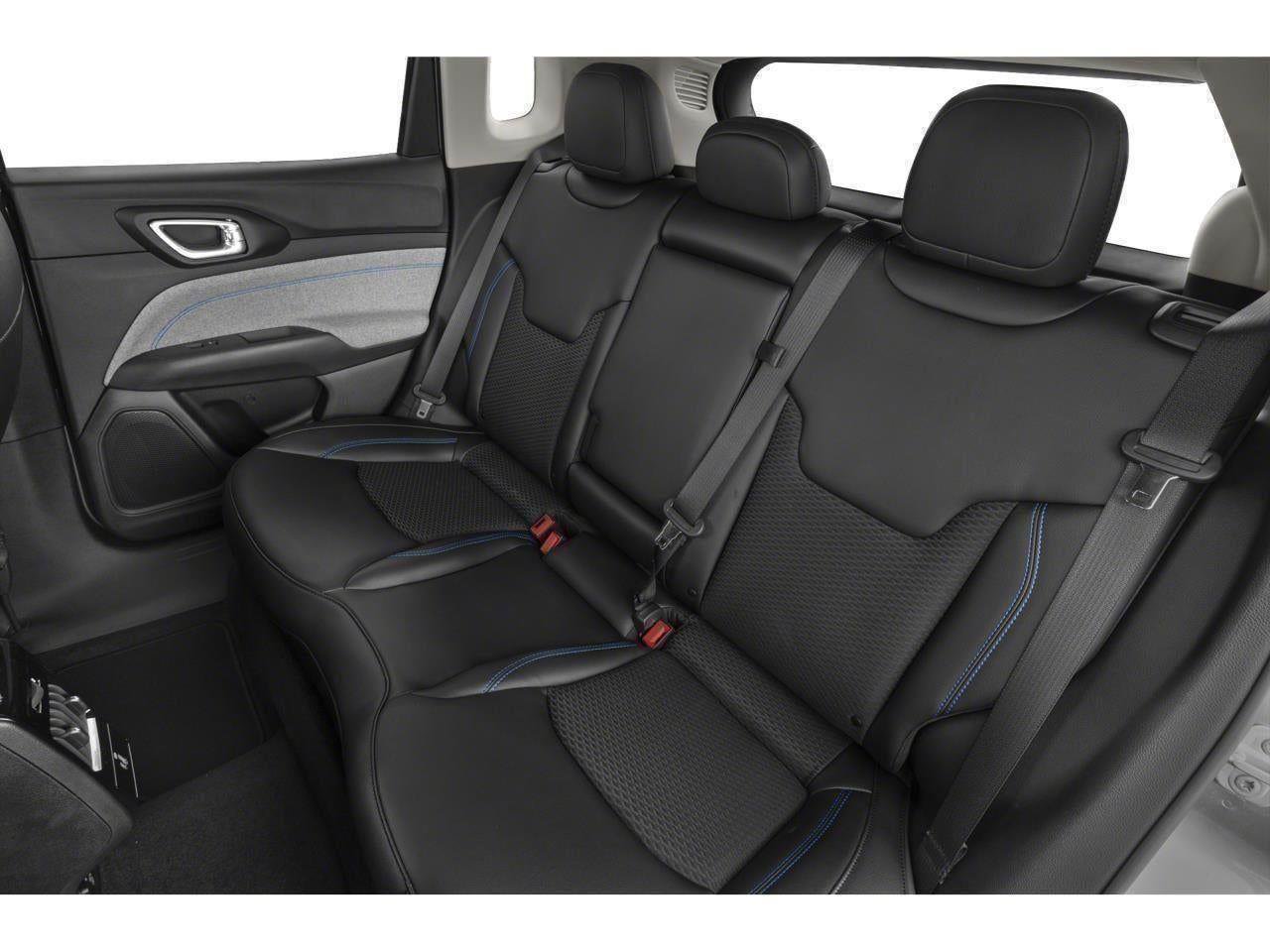 Used 2022 Jeep Compass Latitude w/ Convenience Group AWD/4WD image 96