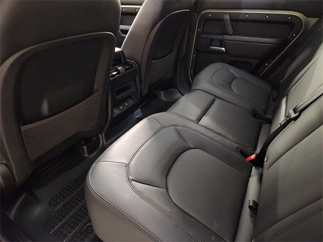 Used 2025 Land Rover Defender 110 S image 30