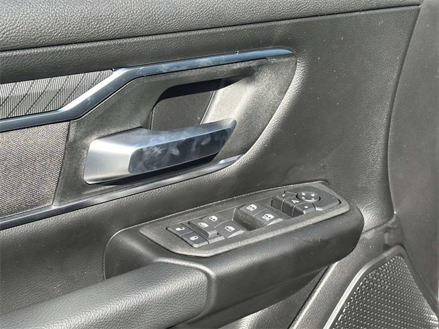 New 2026 RAM 1500 4x4 Crew Cab image 23