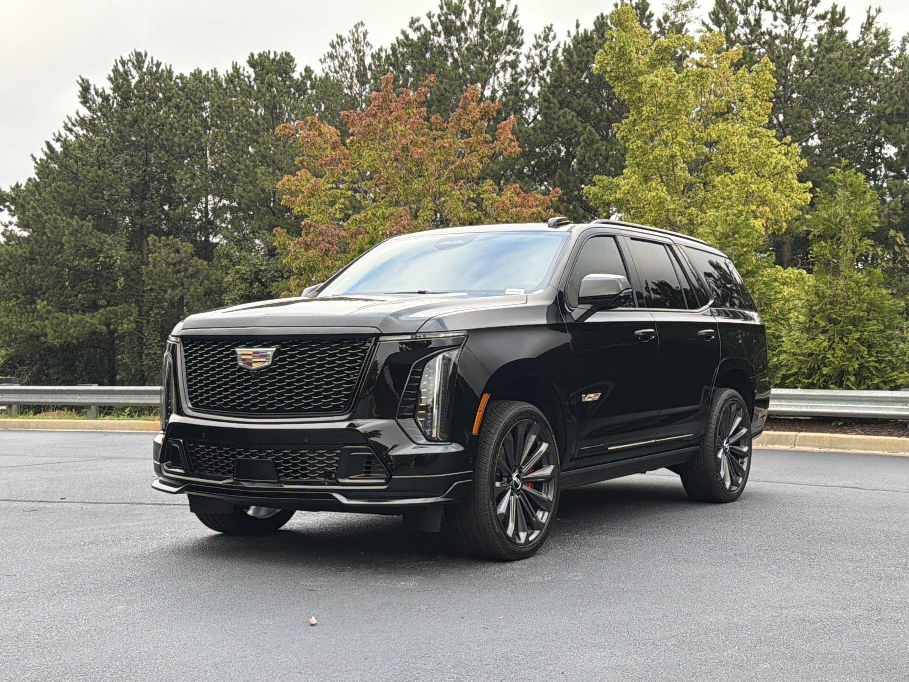 Used 2025 Cadillac Escalade V AWD/4WD image 12