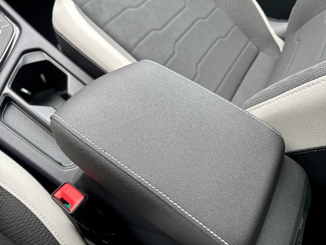 New 2026 Volkswagen Taos SE AWD/4WD image 23