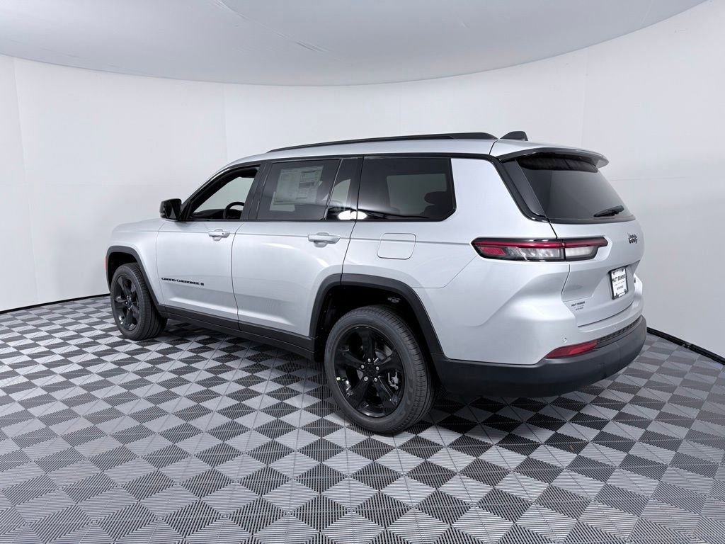 New 2025 Jeep Grand Cherokee L Limited w/ Black Appearance Package image 5
