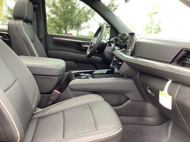 Used 2026 Chevrolet Tahoe Premier w/ Sun And Tow Package AWD/4WD image 33