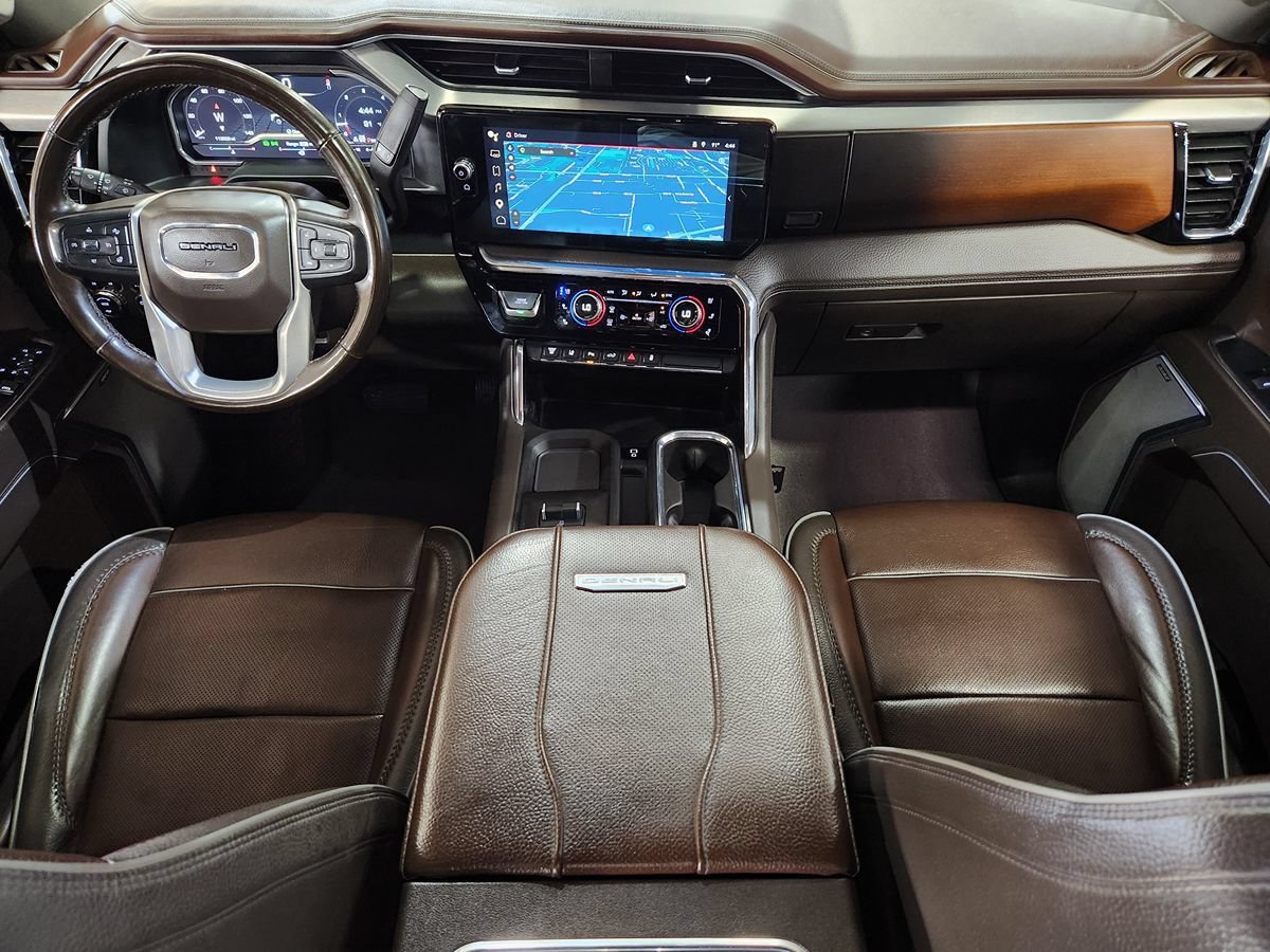 Used 2024 GMC Sierra 3500 Denali w/ Denali Reserve Package AWD/4WD image 46