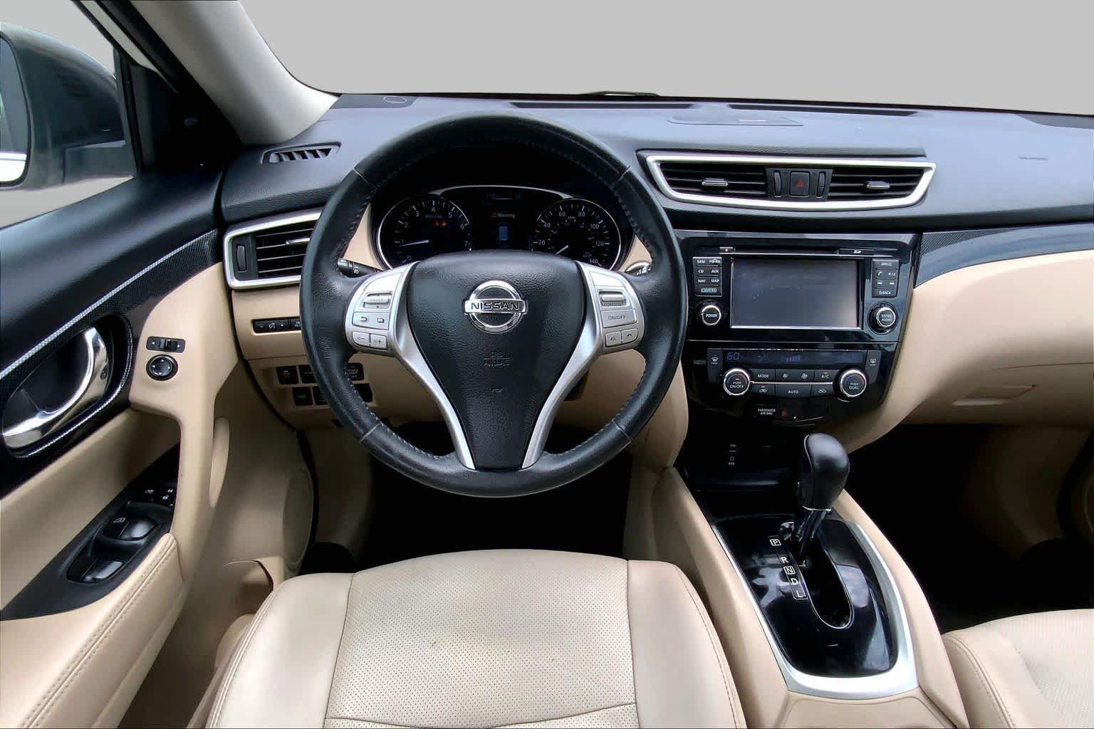 Used 2016 Nissan Rogue SL w/ SL Premium Package FWD image 6