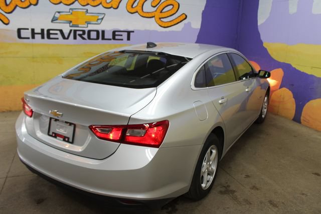 Used 2018 Chevrolet Malibu LS FWD image 8