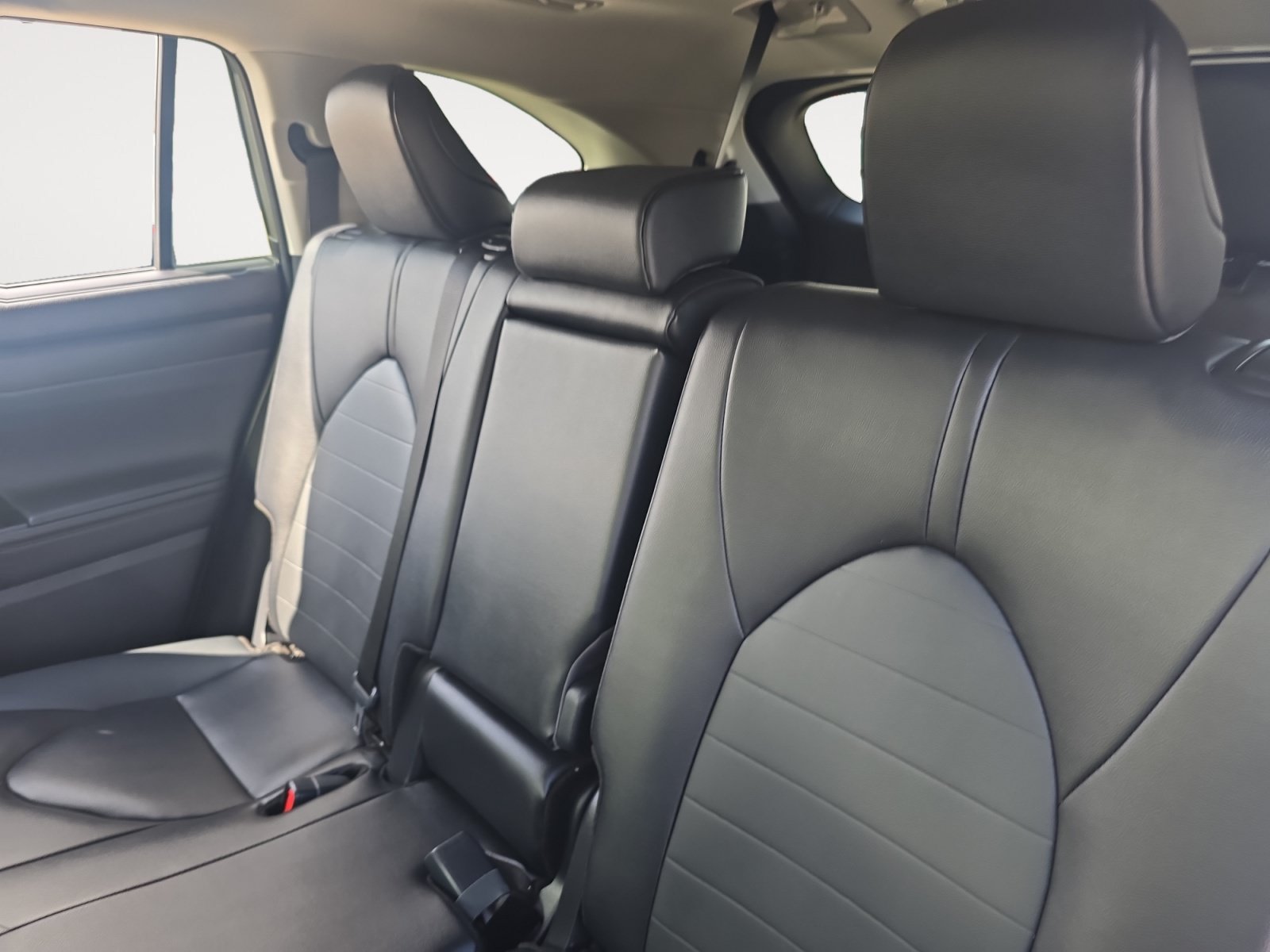 Certified 2026 Toyota Highlander XLE AWD/4WD image 13