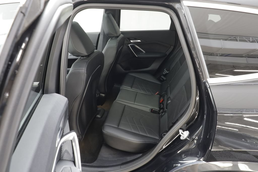 Used 2026 BMW X1 xDrive28i w/ Technology Package AWD/4WD image 15