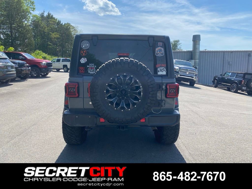 Used 2018 Jeep Wrangler Unlimited Sahara AWD/4WD image 7