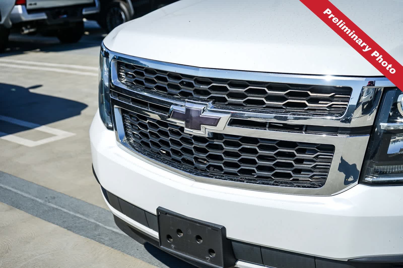 Used 2018 Chevrolet Tahoe LS w/ Enhanced Driver Alert Package RWD image 5