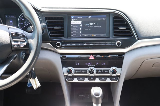 Used 2020 Hyundai Elantra SEL w/ Cargo Package (C1) FWD image 12