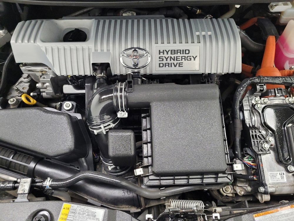 Used 2015 Toyota Prius Five image 30