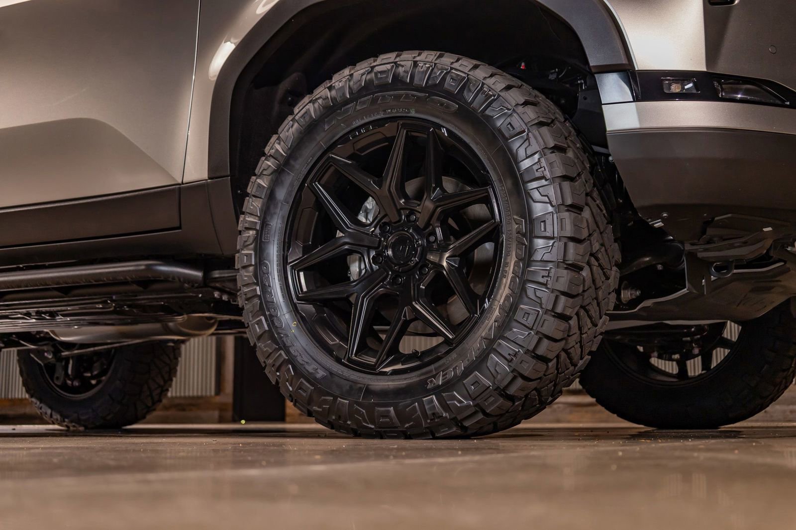 Used 2025 Lexus GX 550 image 12