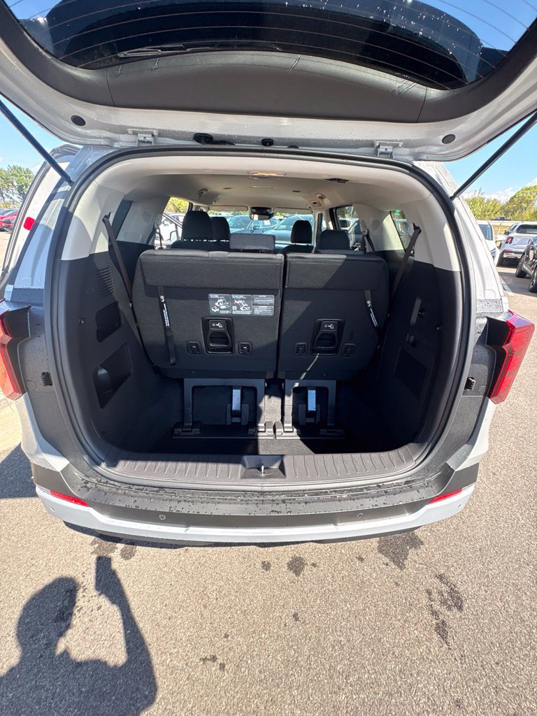 New 2027 Kia Carnival LX FWD image 24