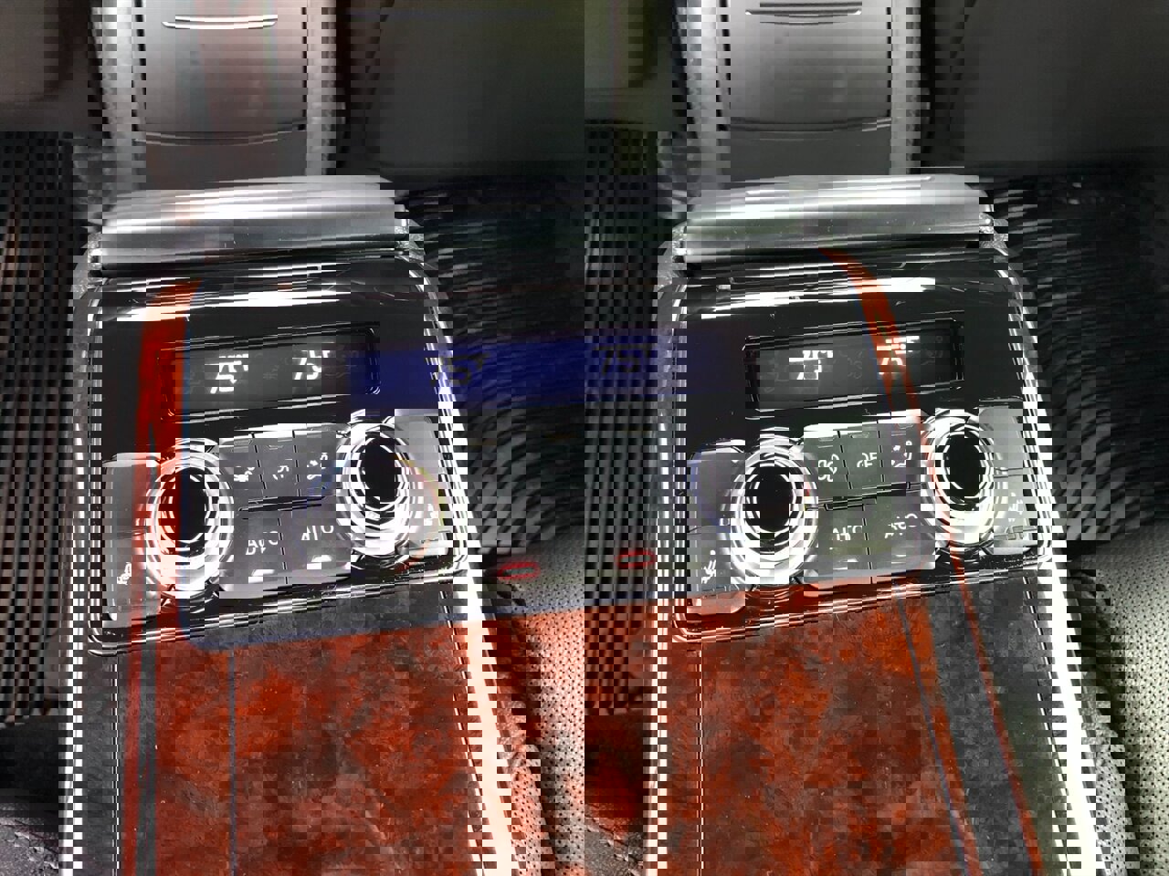 Used 2014 Audi A8 L 3.0T w/ Premium Package image 13