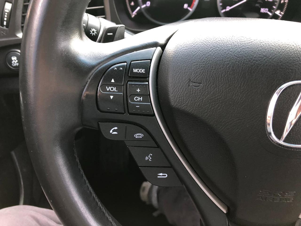 Used 2015 Acura ILX 5-Spd AT image 16