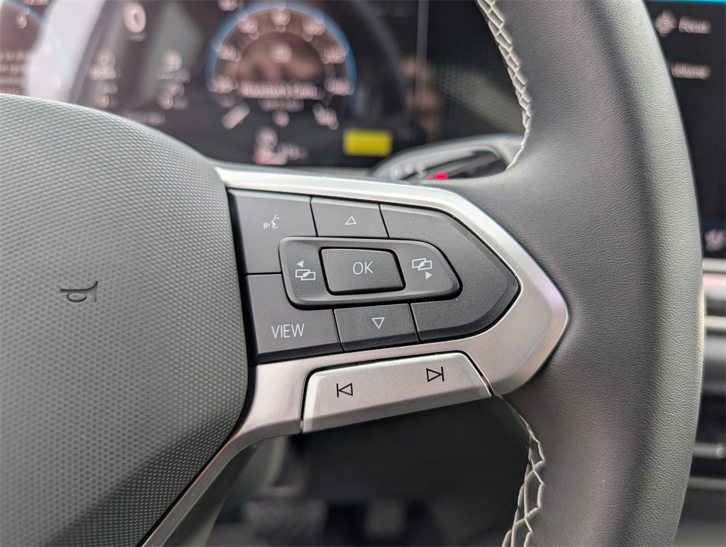 New 2026 Volkswagen Tiguan SE image 17