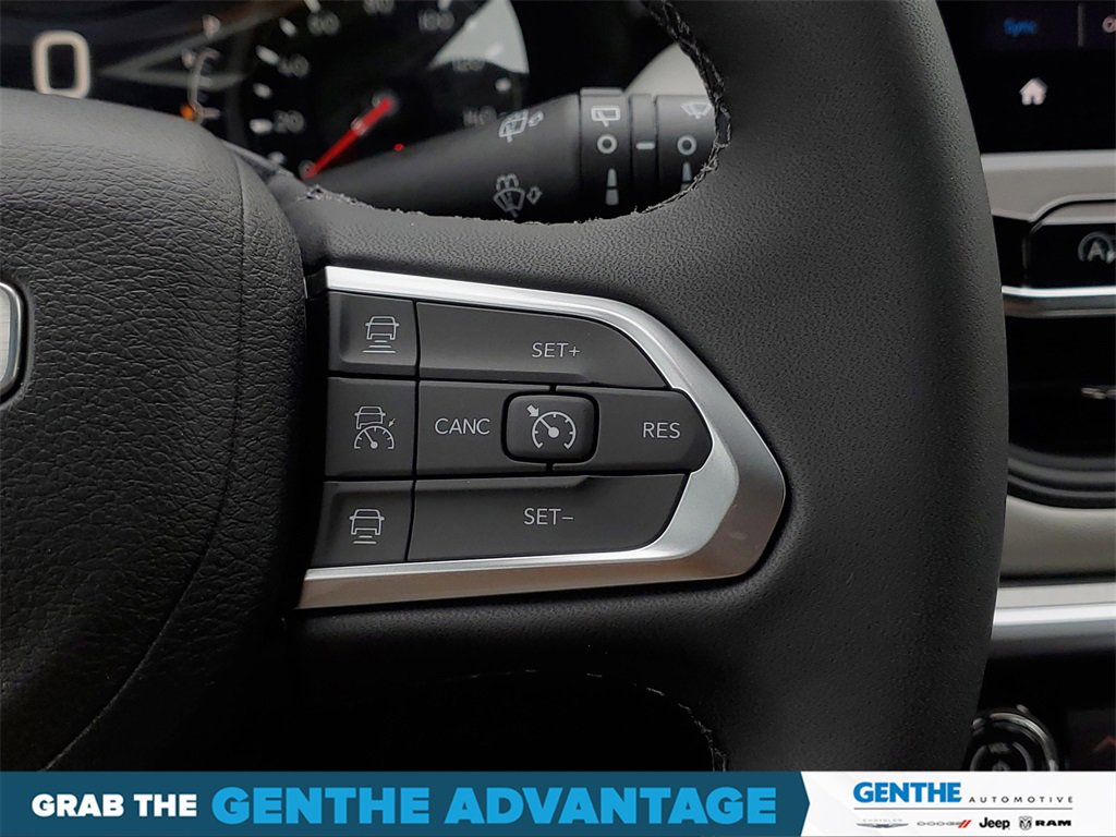 Used 2026 Jeep Compass Limited image 16