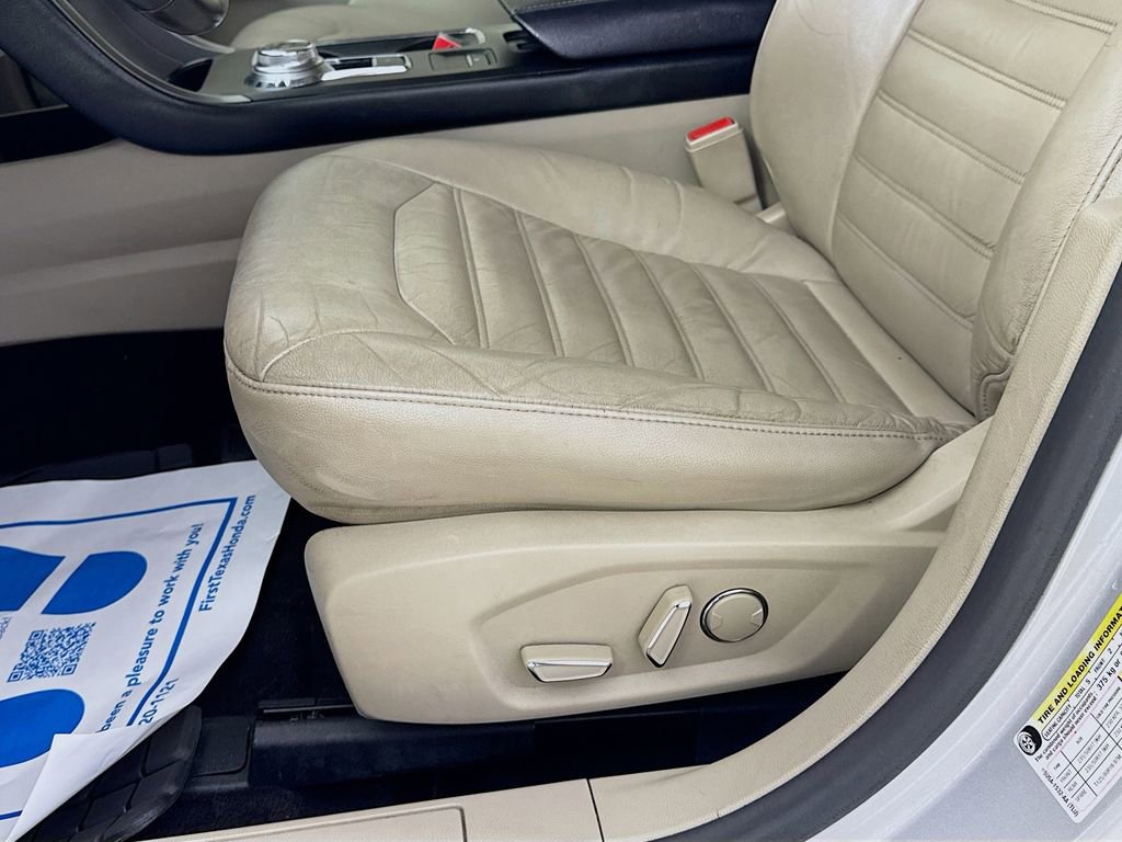 Used 2017 Ford Fusion SE FWD image 23