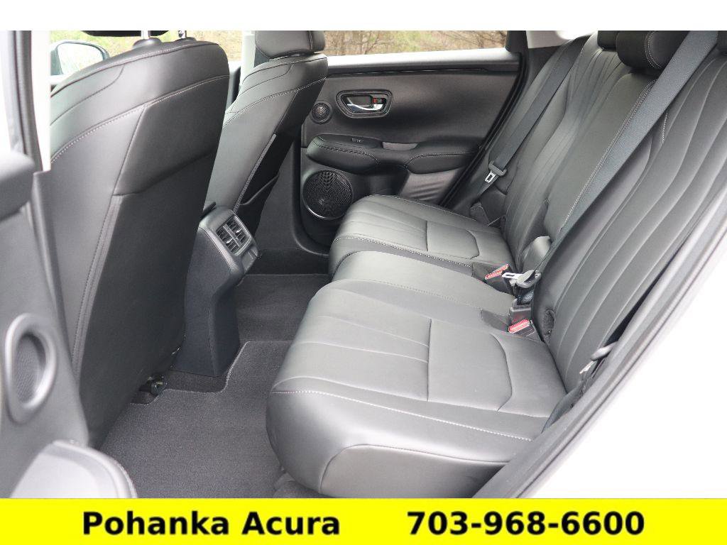 Certified 2025 Acura ADX Base image 28