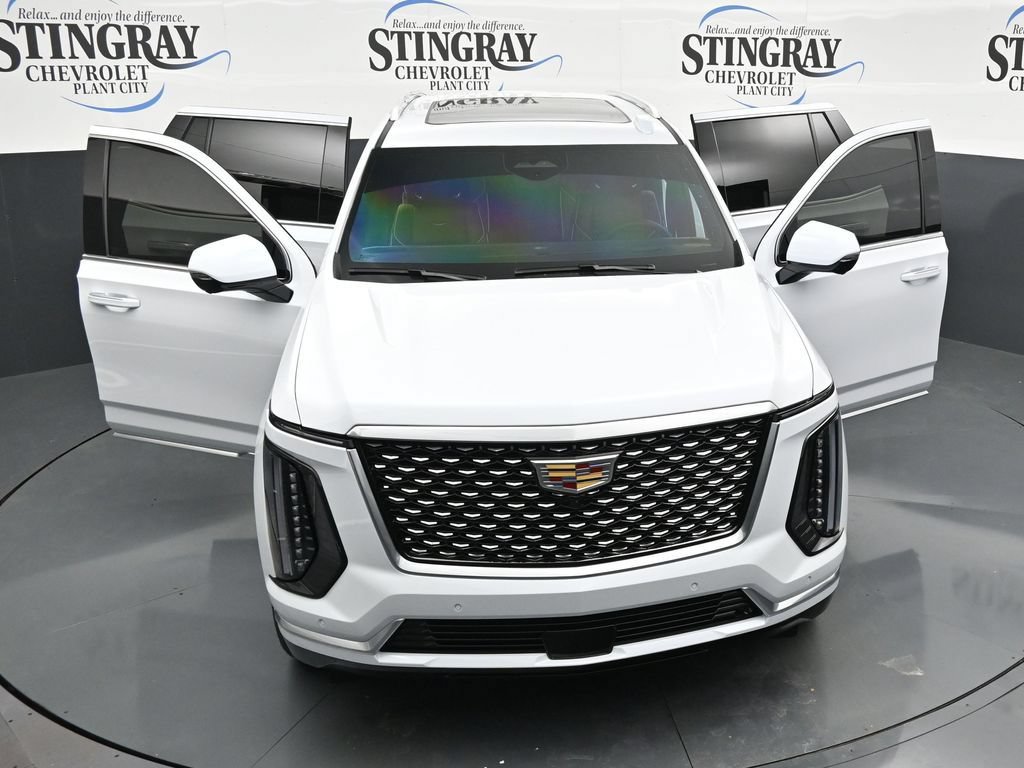 Used 2026 Cadillac Escalade Luxury w/ Touring Package AWD/4WD image 34