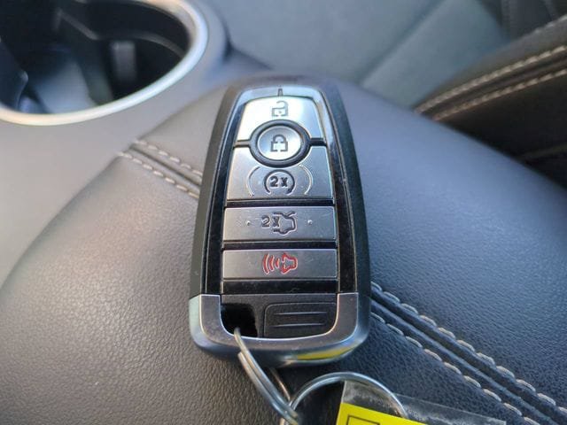 Used 2025 Ford Mustang GT RWD image 25