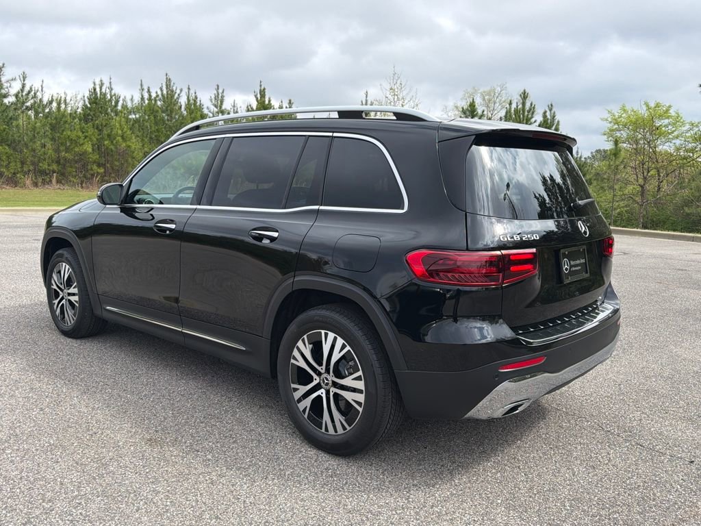 Certified 2024 Mercedes-Benz GLB 250 image 8