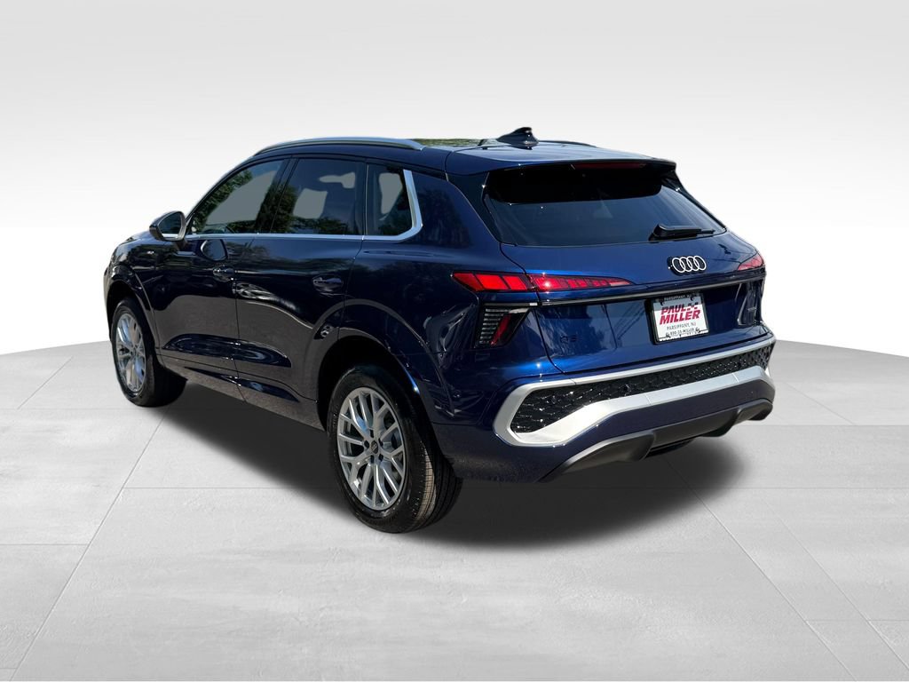 New 2026 Audi Q3 quattro 2.0T AWD/4WD image 5