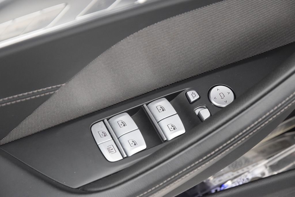 Used 2025 BMW M850i xDrive image 24