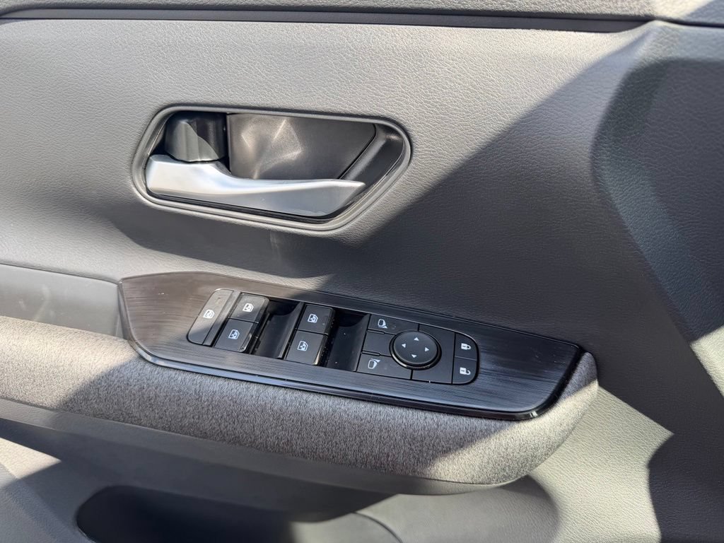 New 2026 Nissan Kicks SV w/ Cold Weather Package FWD image 12
