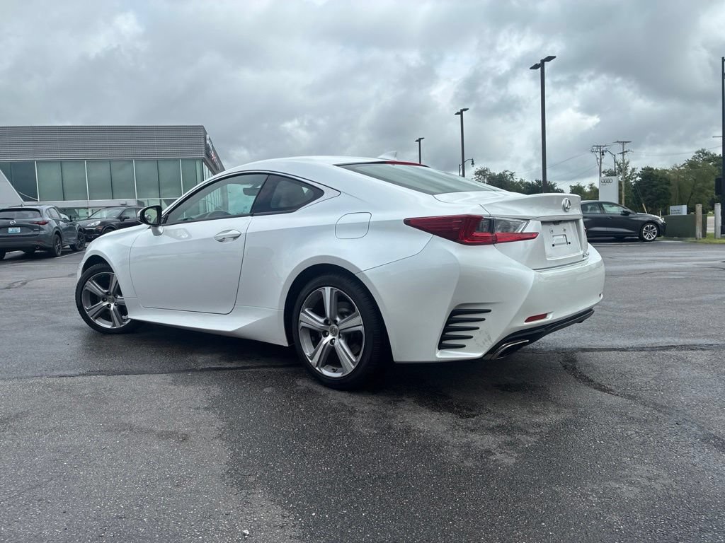 Used 2016 Lexus RC 200t w/ Premium Package RWD image 4