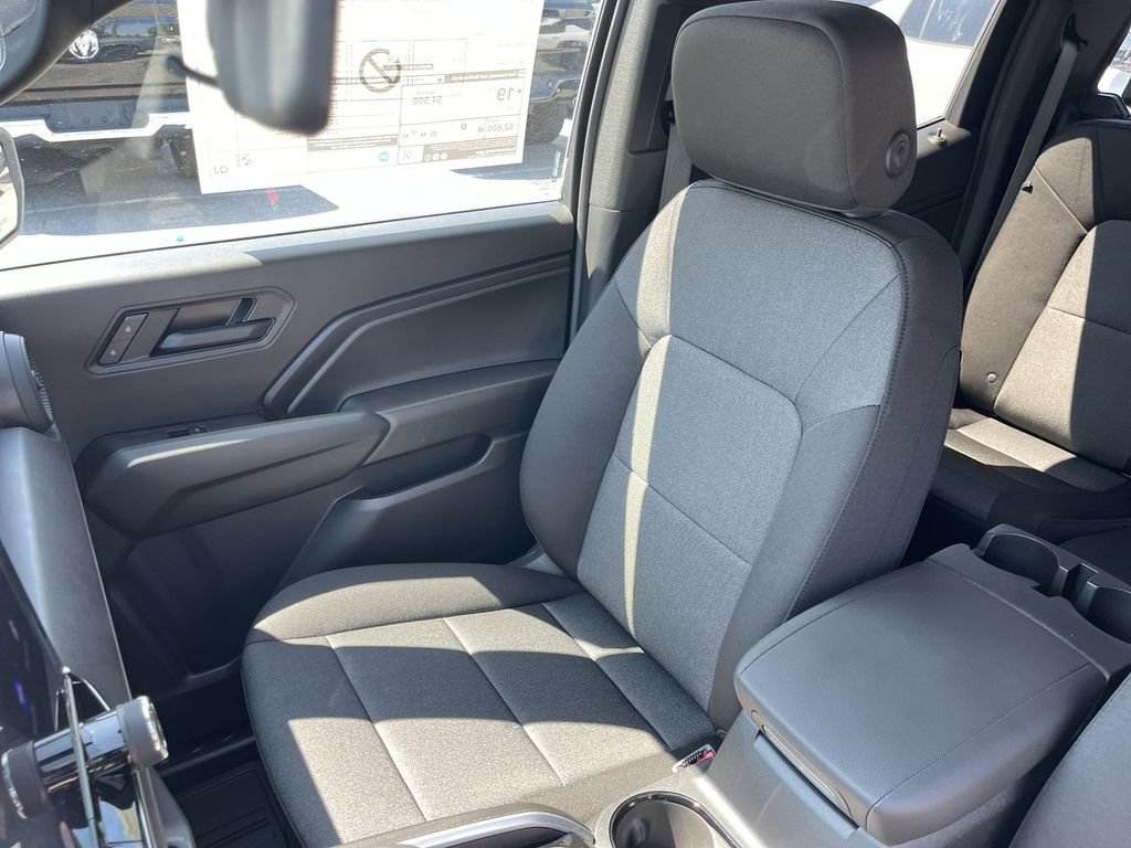 New 2026 Chevrolet Colorado W/T w/ WT Custom Package AWD/4WD image 23