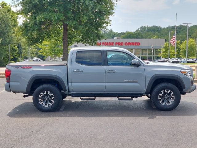 Used 2019 Toyota Tacoma TRD Off-Road w/ Technology Package AWD/4WD image 10